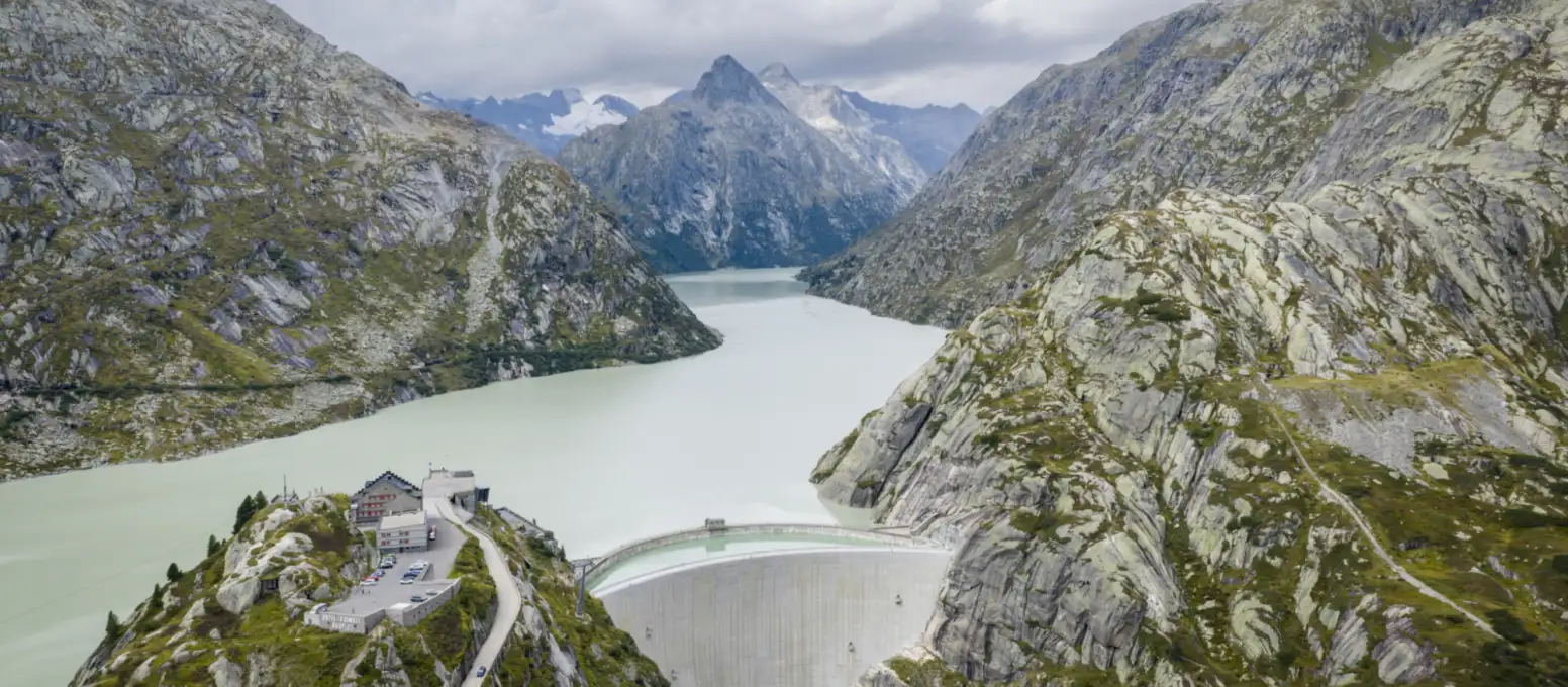 grimselsee_staumauern_spitallamm_kwo